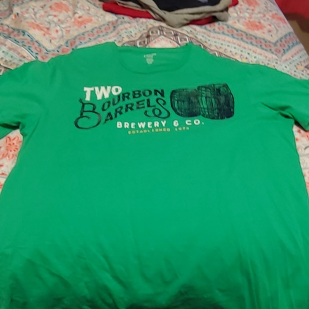 Chaps T Shirt LG